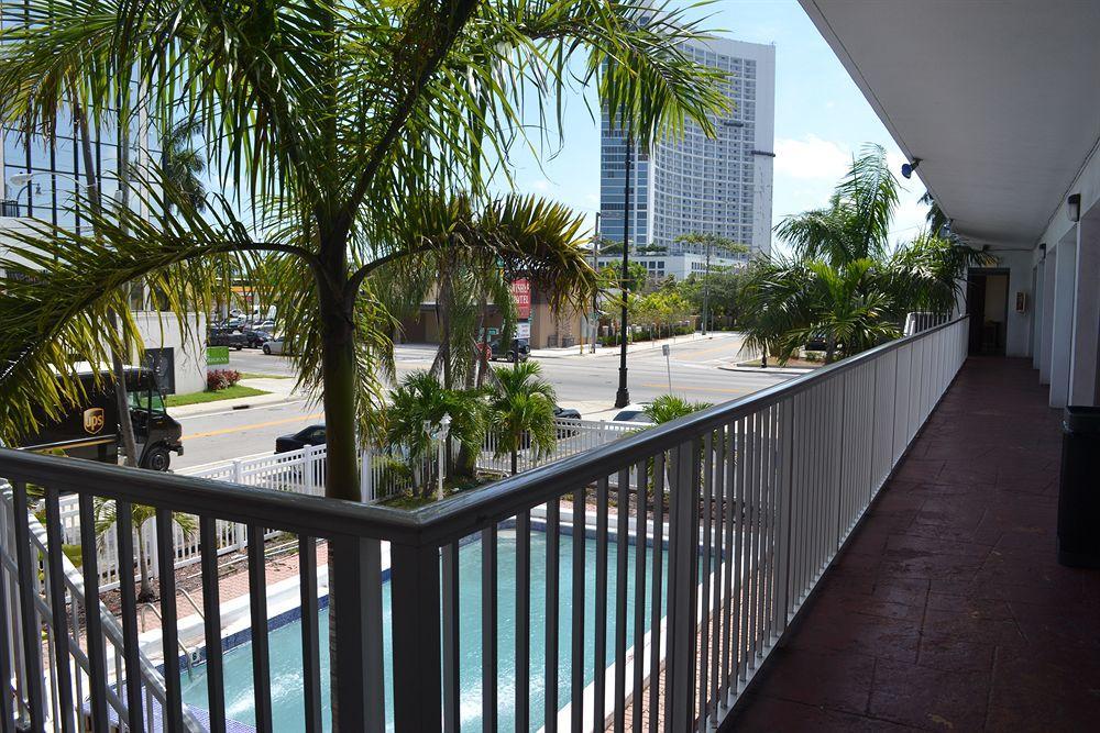 Up Midtown Motel Miami Exterior photo